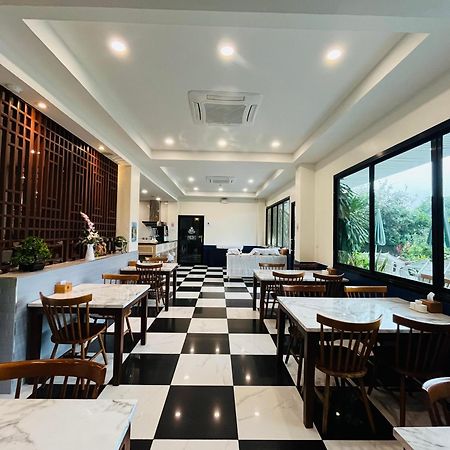 Usabai Riverside Boutique Hotel Chanthaburi Bagian luar foto