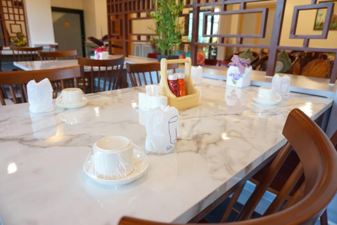 Usabai Riverside Boutique Hotel Chanthaburi Bagian luar foto