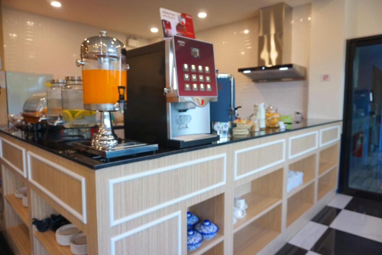 Usabai Riverside Boutique Hotel Chanthaburi Bagian luar foto