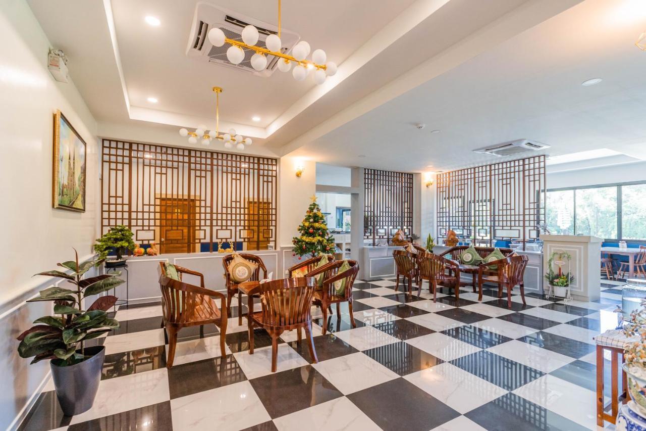 Usabai Riverside Boutique Hotel Chanthaburi Bagian luar foto
