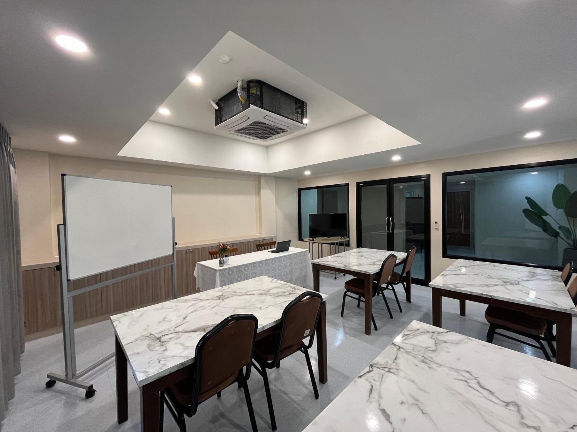 Usabai Riverside Boutique Hotel Chanthaburi Bagian luar foto
