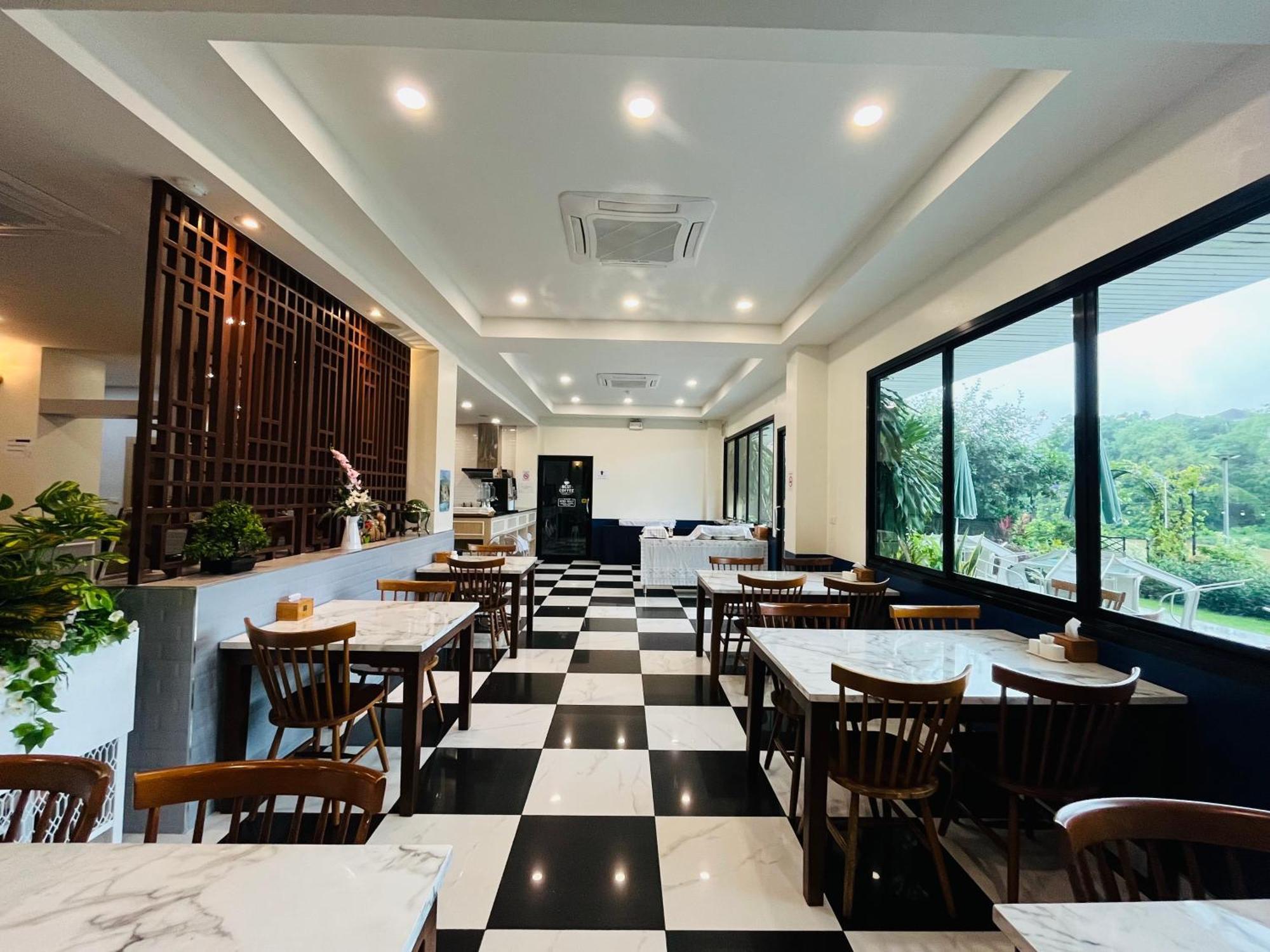 Usabai Riverside Boutique Hotel Chanthaburi Bagian luar foto