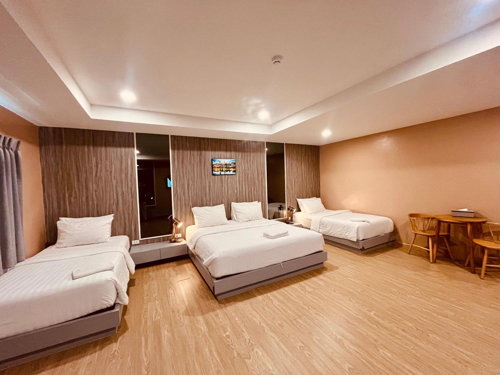 Usabai Riverside Boutique Hotel Chanthaburi Bagian luar foto