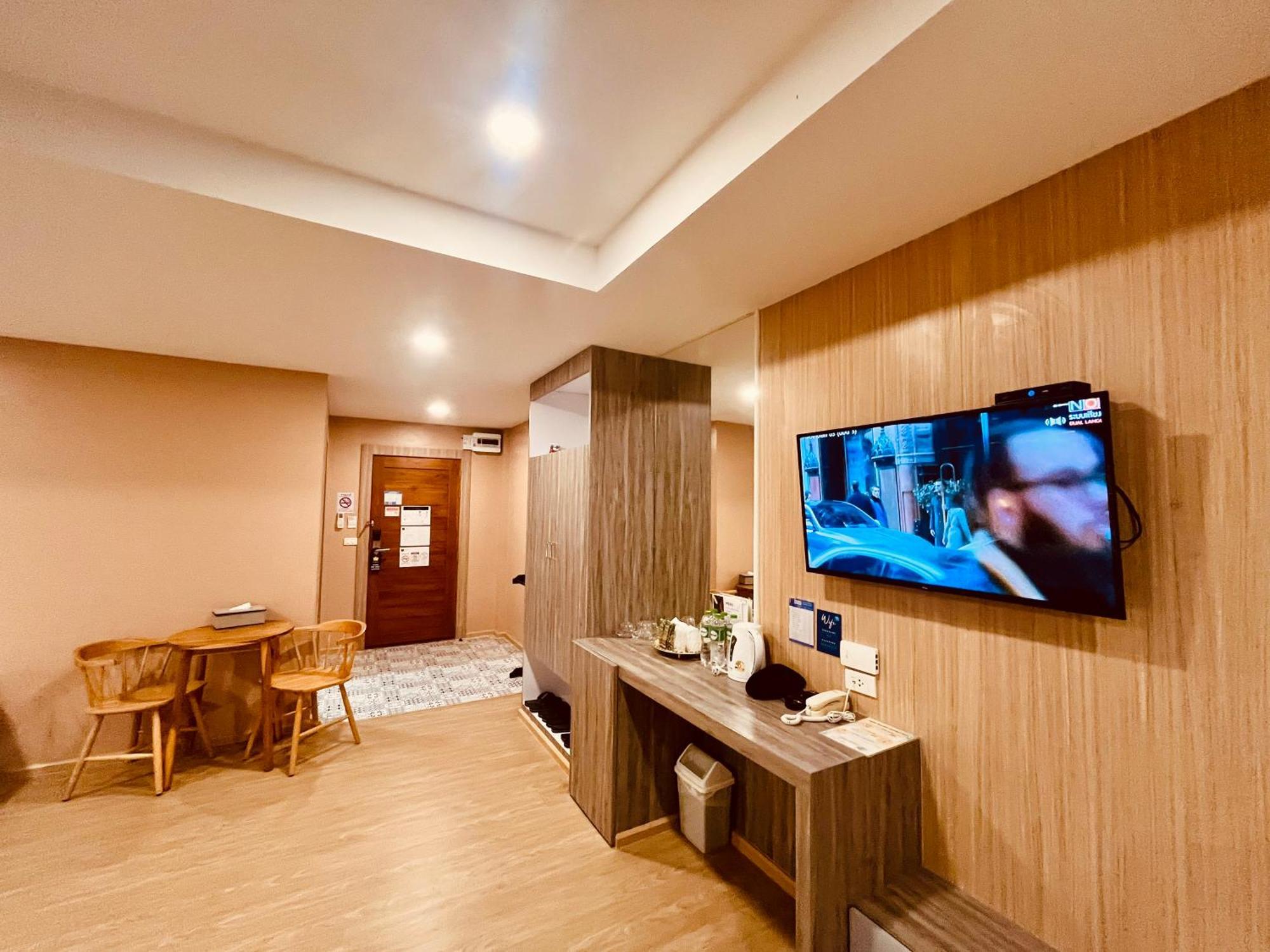 Usabai Riverside Boutique Hotel Chanthaburi Bagian luar foto